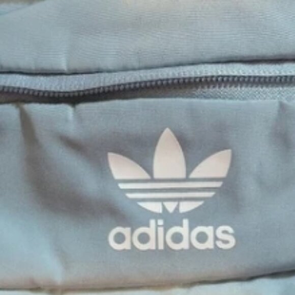 Adidas Originals Unisex National Waist Pack, Ash Grey/white, OSFM🆕 🏃‍♀️⚡🚚💥 - Picture 5 of 13